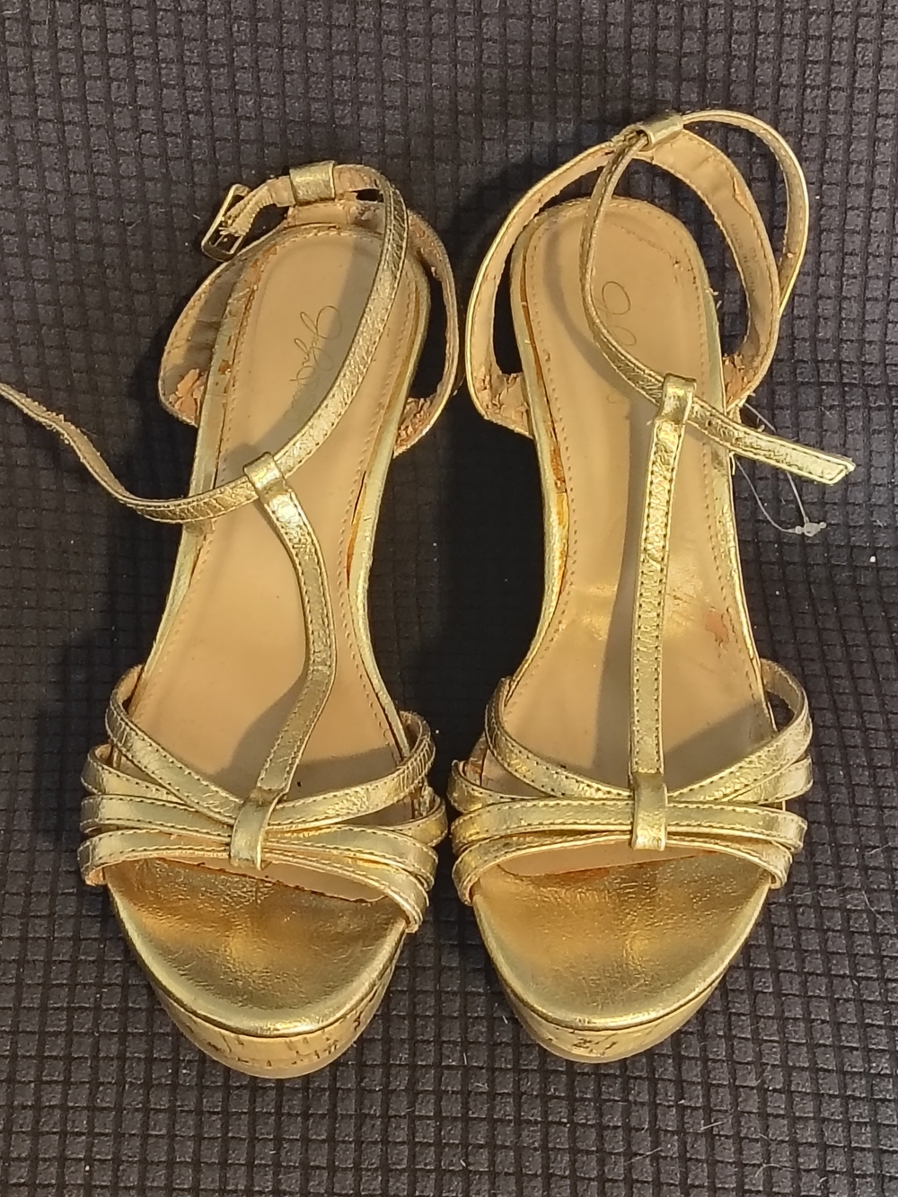Jessica Simpson Metallic Gold Strappy T‑Strap Heels